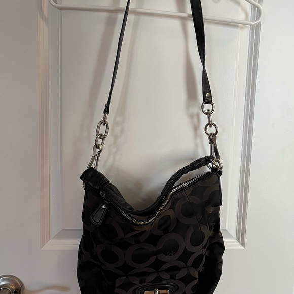 Coach crossbody - Picture 2 of 6